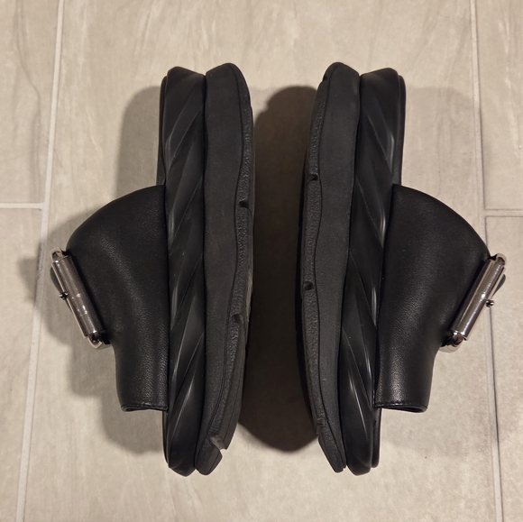 GUC 4CCCCEES Mellow Glow Sandals, Black - Picture 5 of 14